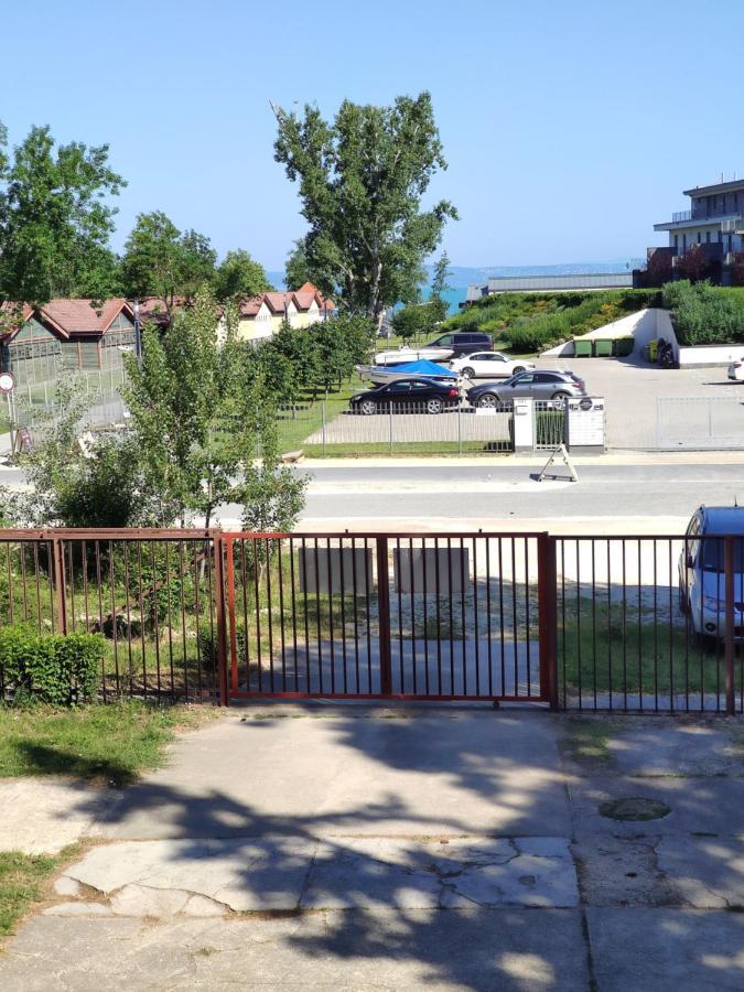 Ozone Apartman Siófok Exteriér fotografie